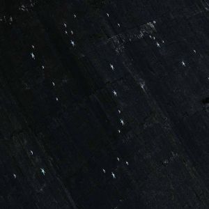 Pour reproduire le ciel et ses constellations, de véritables étoiles ont été posées sur la voute du barrage à Saint-Etienne-Cantalès